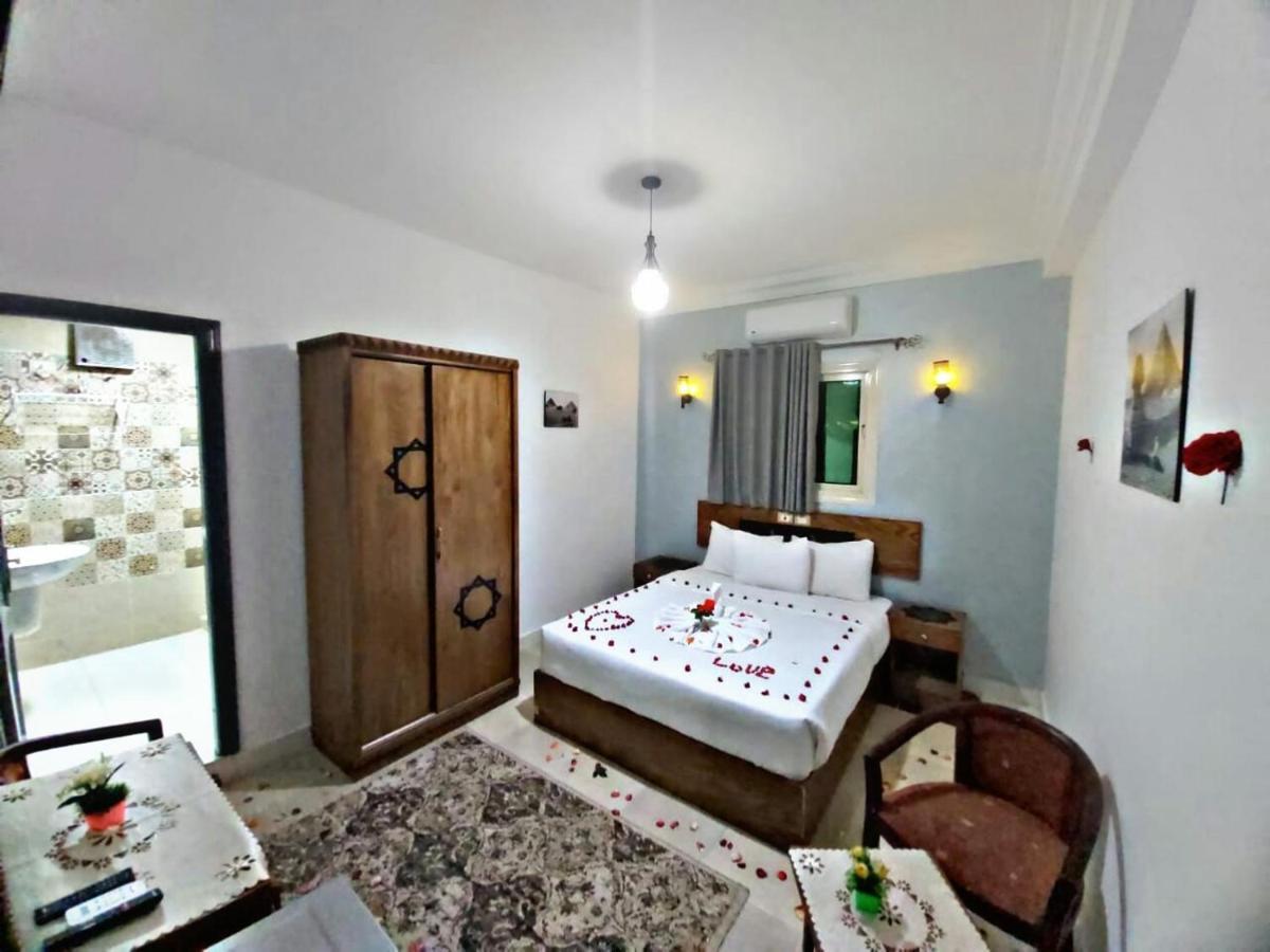 Carpet Alaadein Pyramids View Hotel Kafret el-Gabal Exterior foto
