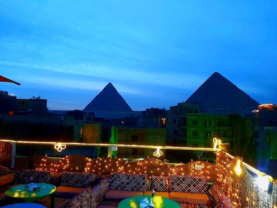 Carpet Alaadein Pyramids View Hotel Kafret el-Gabal Exterior foto